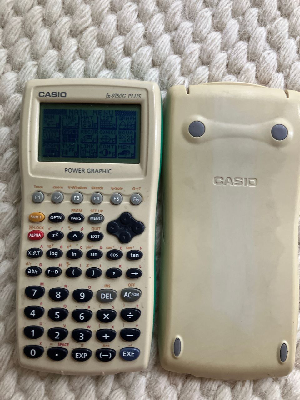 Casio fx-9750G PLUS laskin