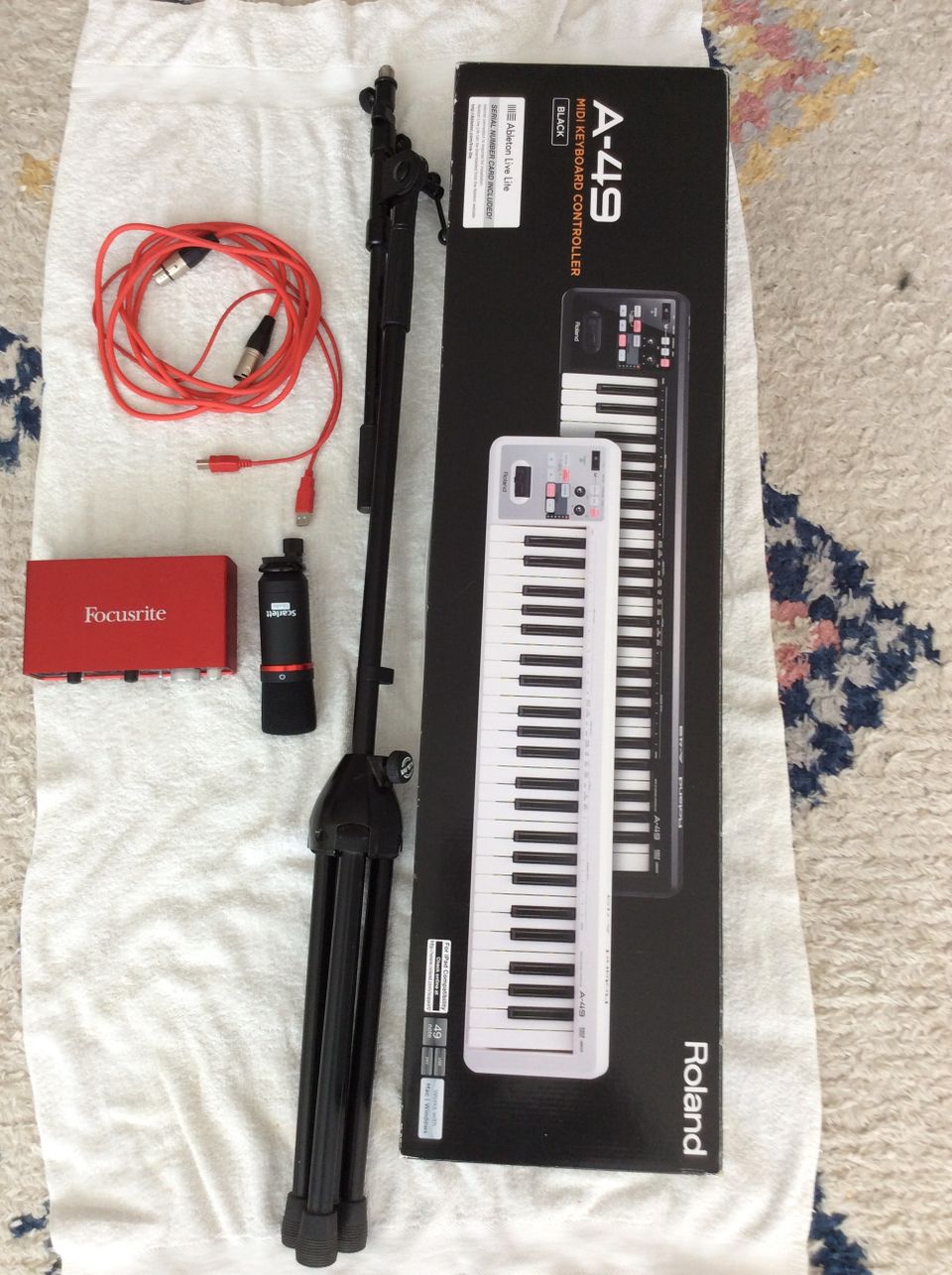 Focusrite Scarlett 2i2, Mic, Cable, K&M Mic Stand, Roland A-49 MIDI Controller