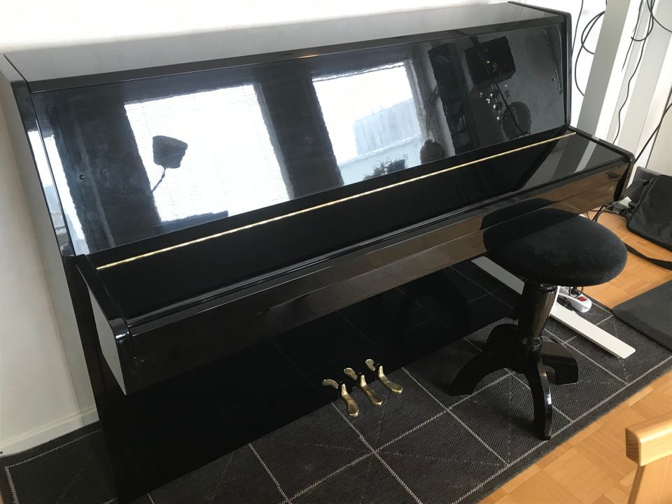 Kawai piano