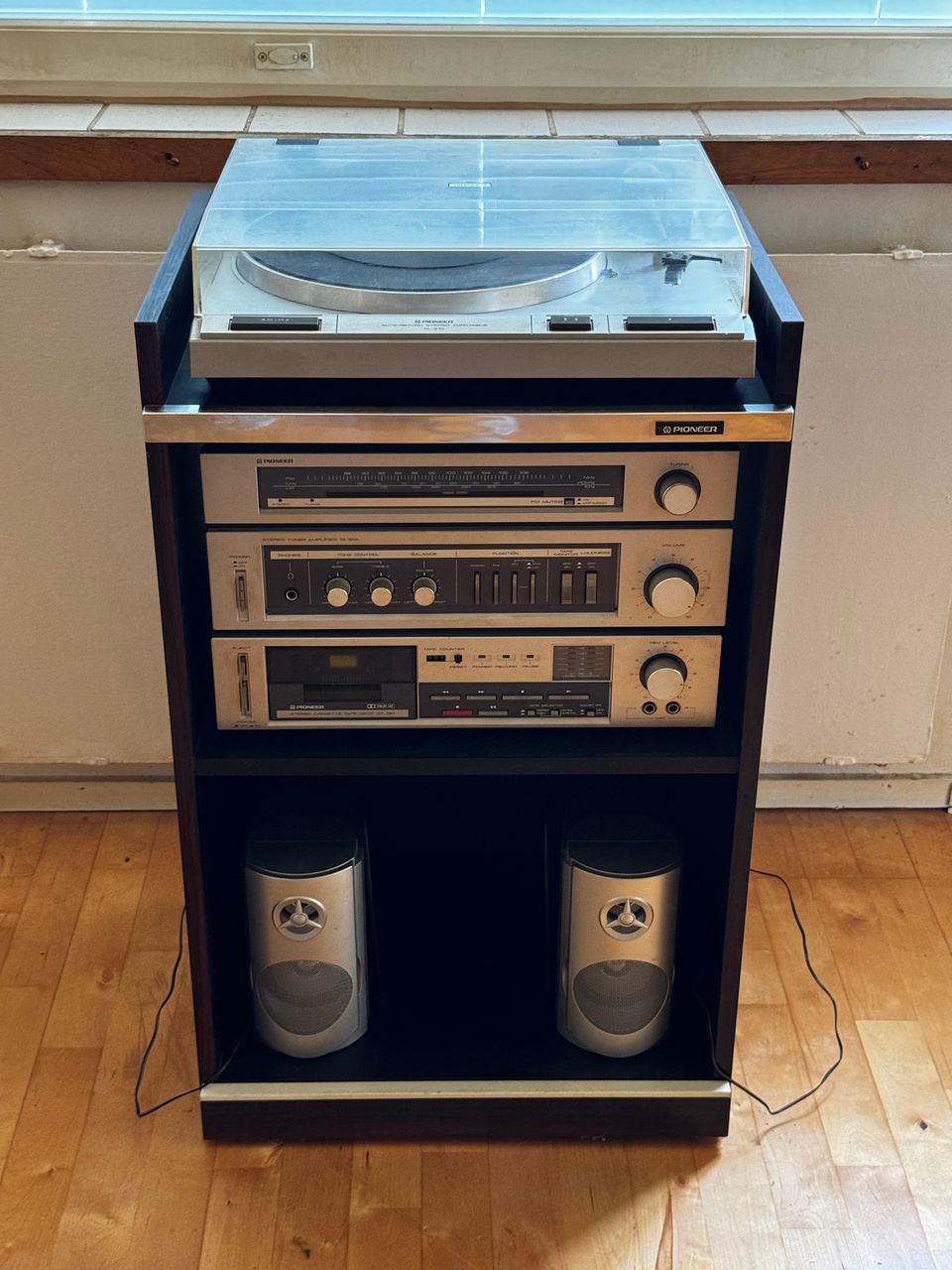 Stereo räkki Pioneer