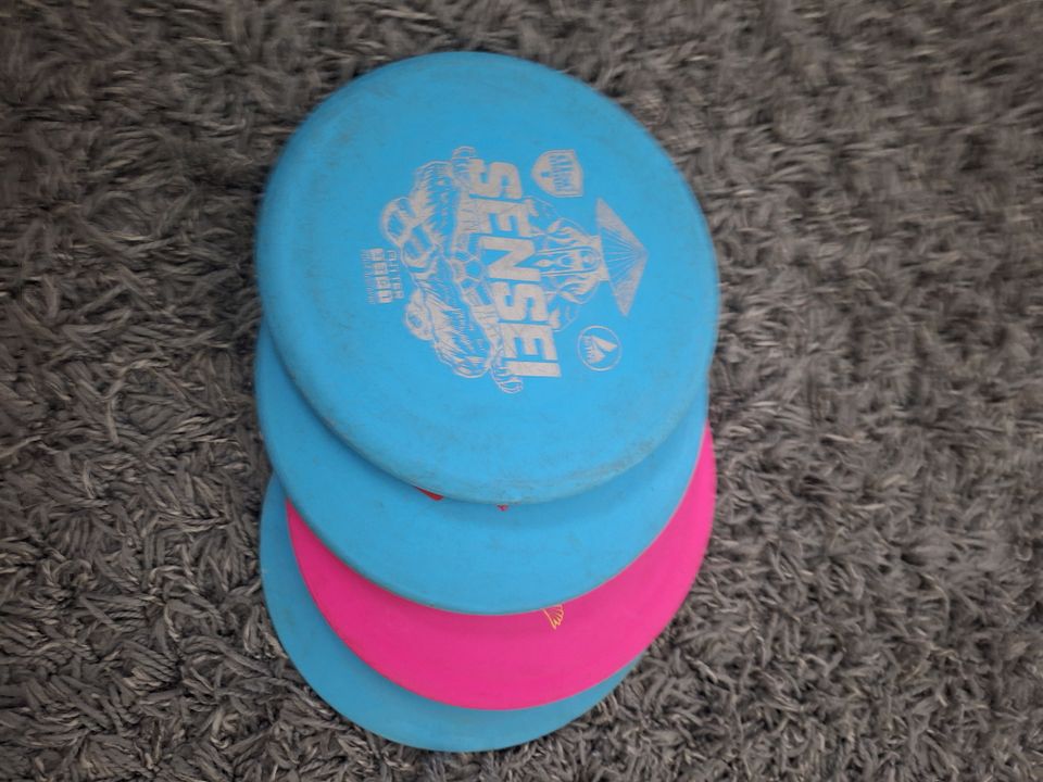 Frisbee kiekkoja