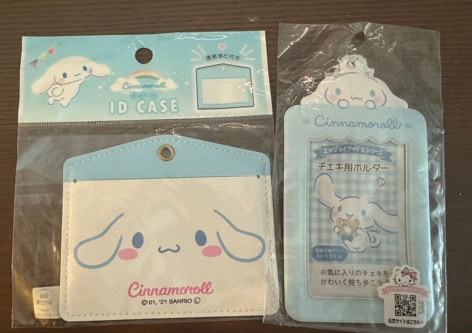 Sanrio Cinnamoroll holder + ID case