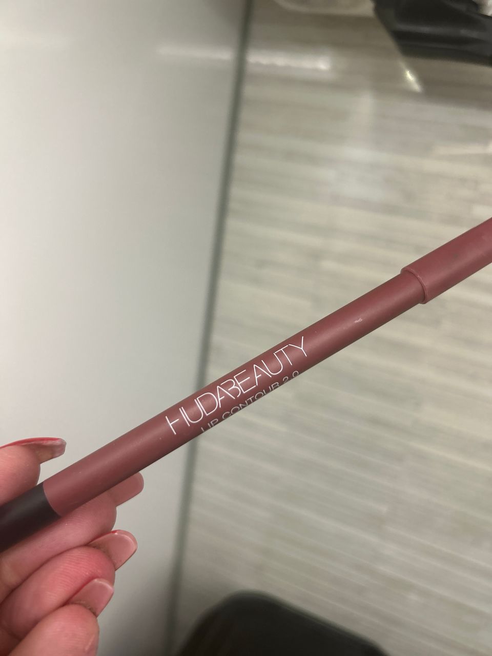 HUDA Beauty lip contour 2.0 sävy: deep Rose