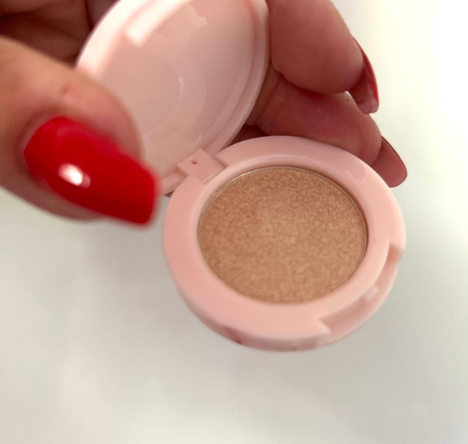 Ciate London powder highlighter