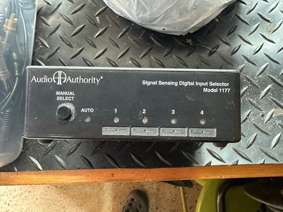 Audio Authority 1177 Toslink - SPDIF kytkin