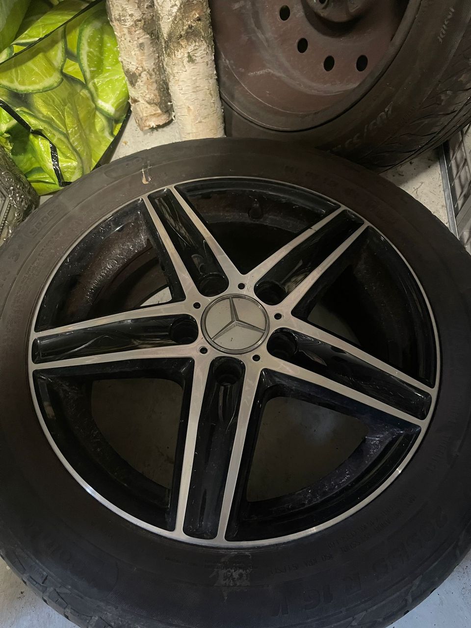 Mercedes-Benz orkkis 16" alut