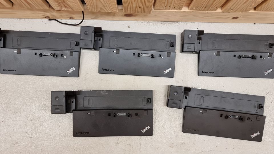 Lenovo Thinkpad Ultra Dock telakka 5kpl