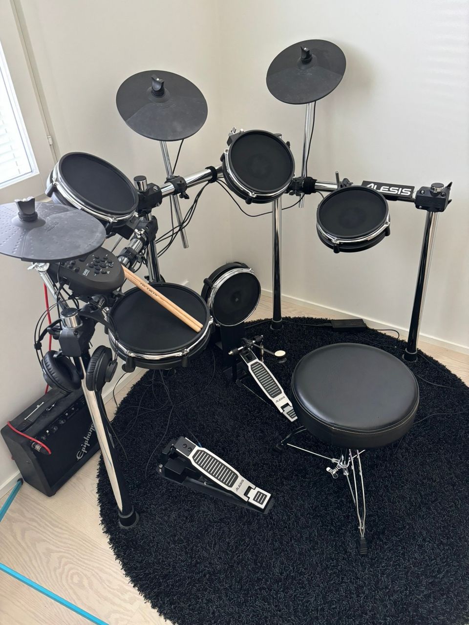 Alesis Surge Mesh sähkörumpusetti