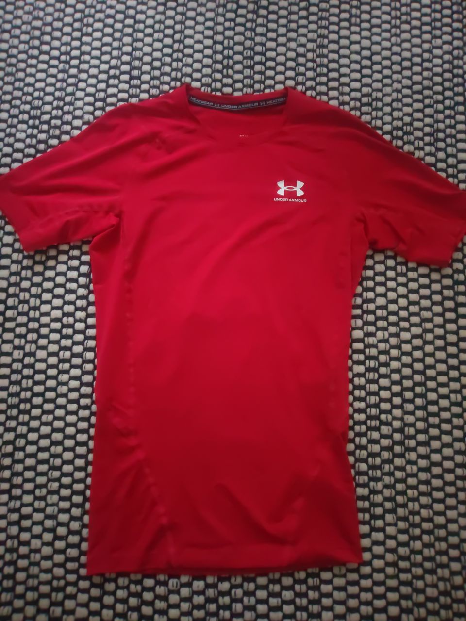 Under armour heatgear kompressiopaita, s, punainen