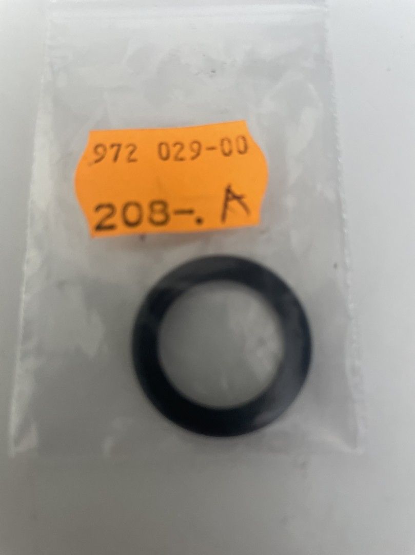 Fox Seals:O-Ring [(-208) .139 C.S. X .609 ID]