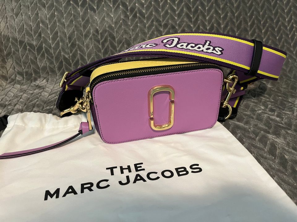 Marc Jacobs Snapshot