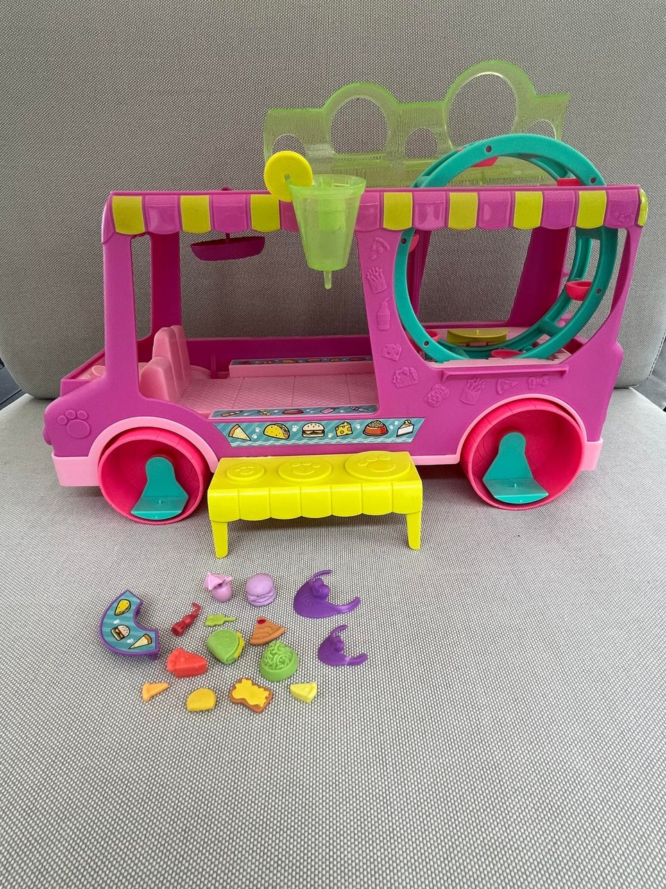 Littlest Pet Shop ruokarekka