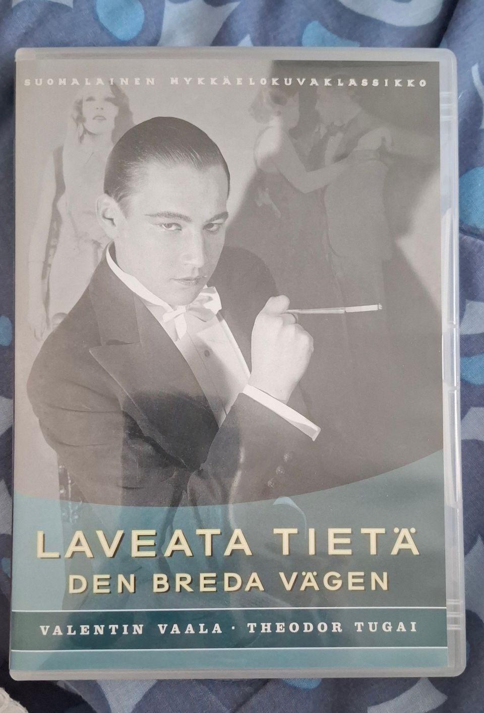 Valentin Vaala: Laveata tietä DVD