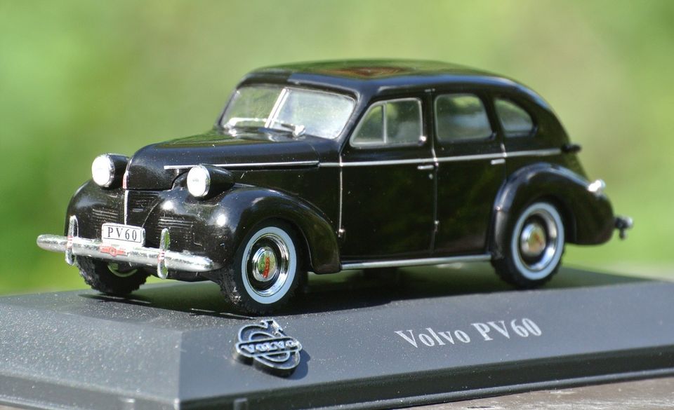 1946  Volvo PV60 pienoismalli 1:43 metalli auto keräilyauto paketissa musta