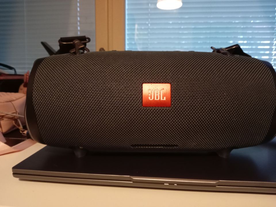 Jbl extreme 2