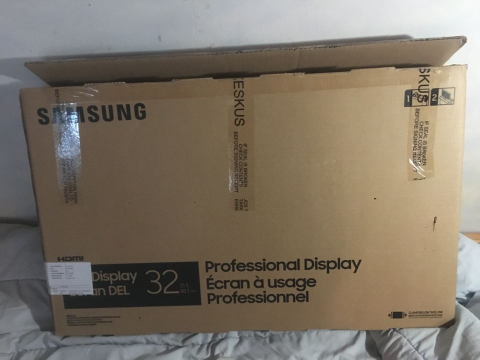 Samsung Display 32"