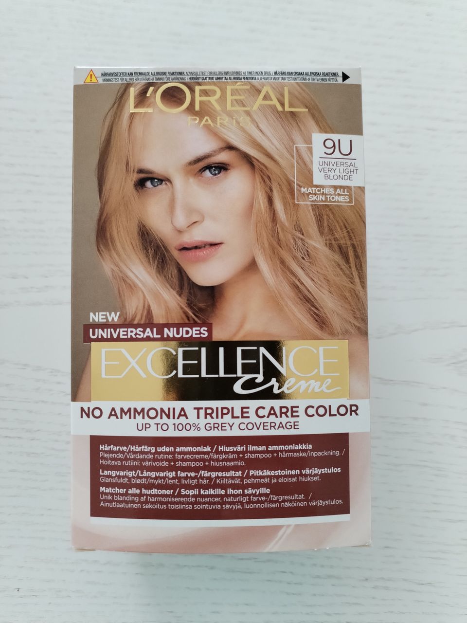 Loreal hiusväri 9Universal Blonde