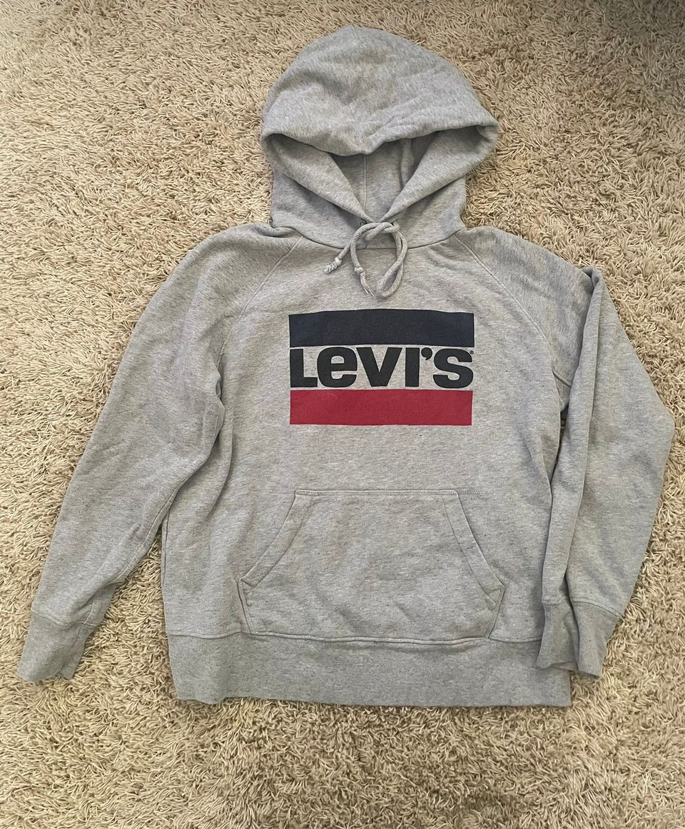 Levi’s huppari