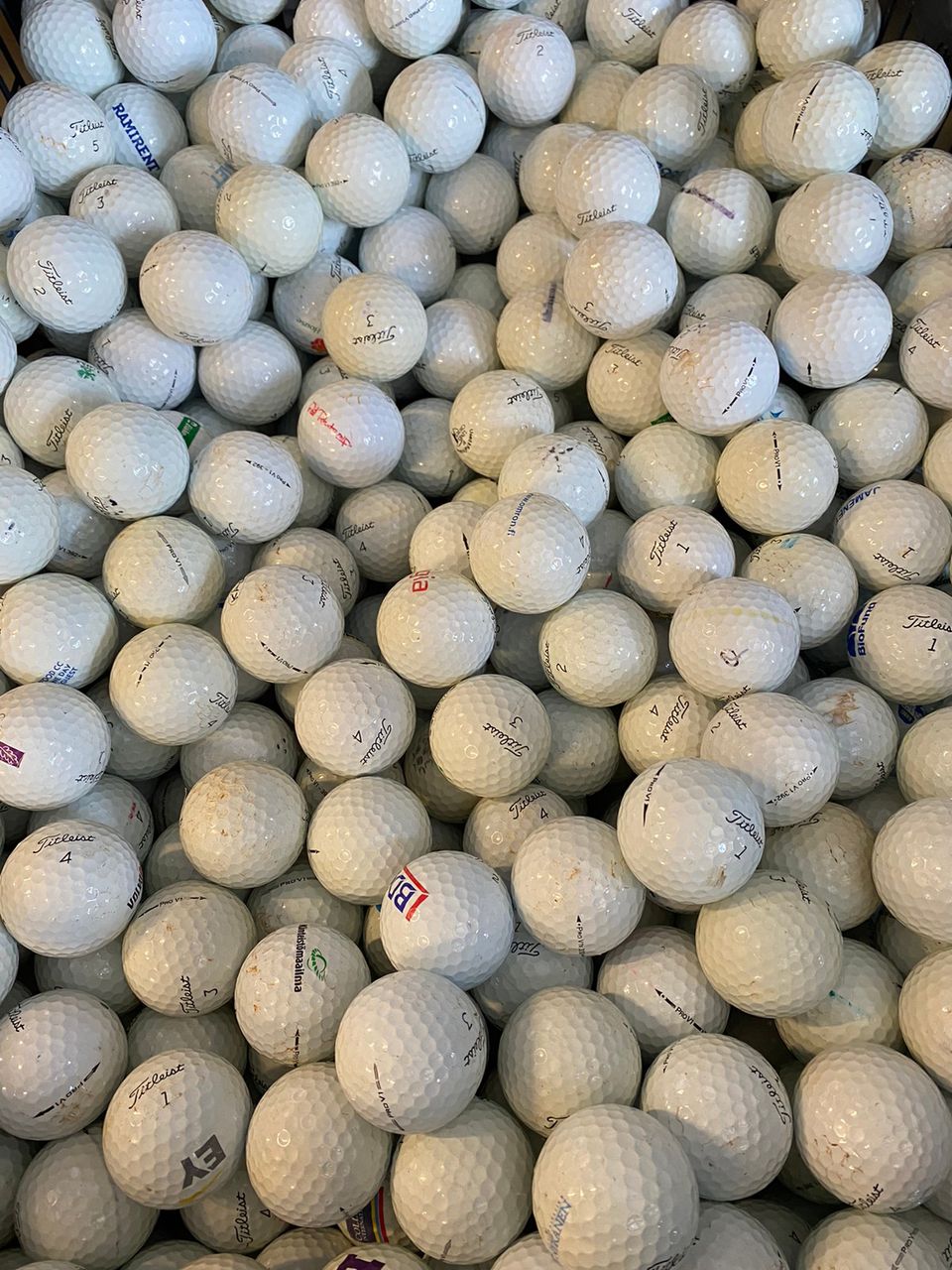 Titleist Prov1 golfpalloja OK kunto