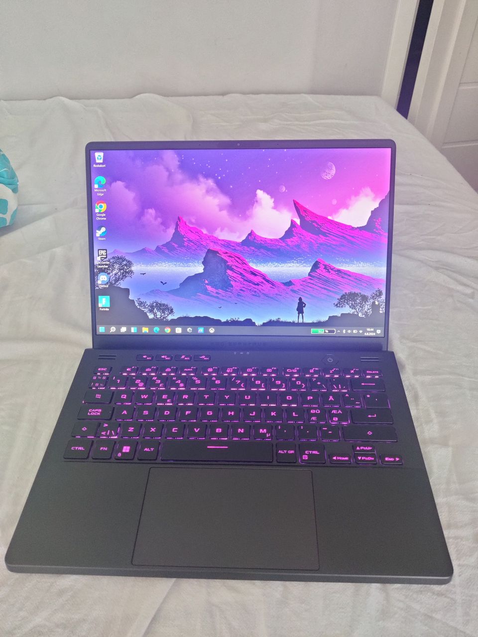 Asus ROG Zephyrus G14 2022 pelikannettava