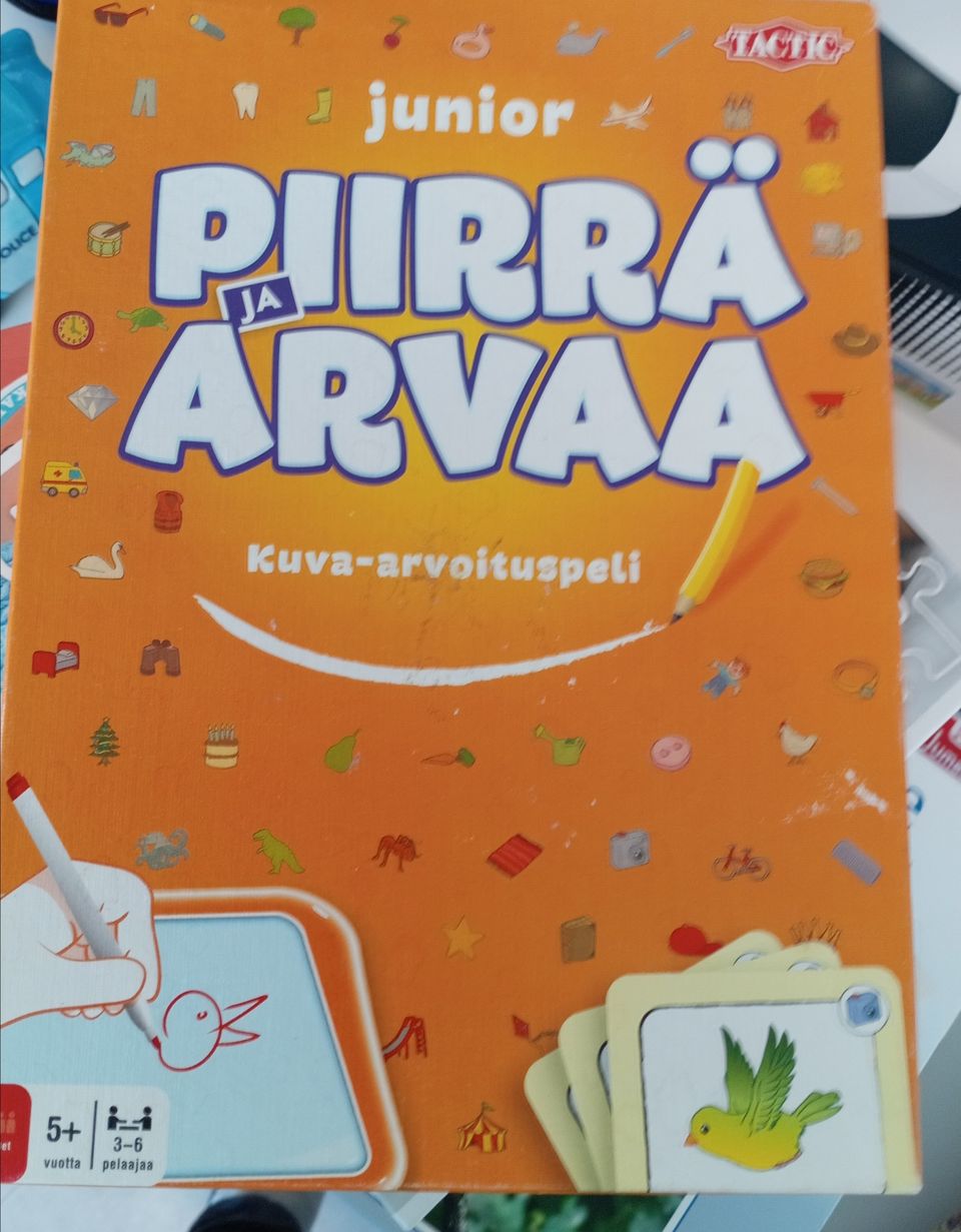 Piirrä ja arvaa lautapeli