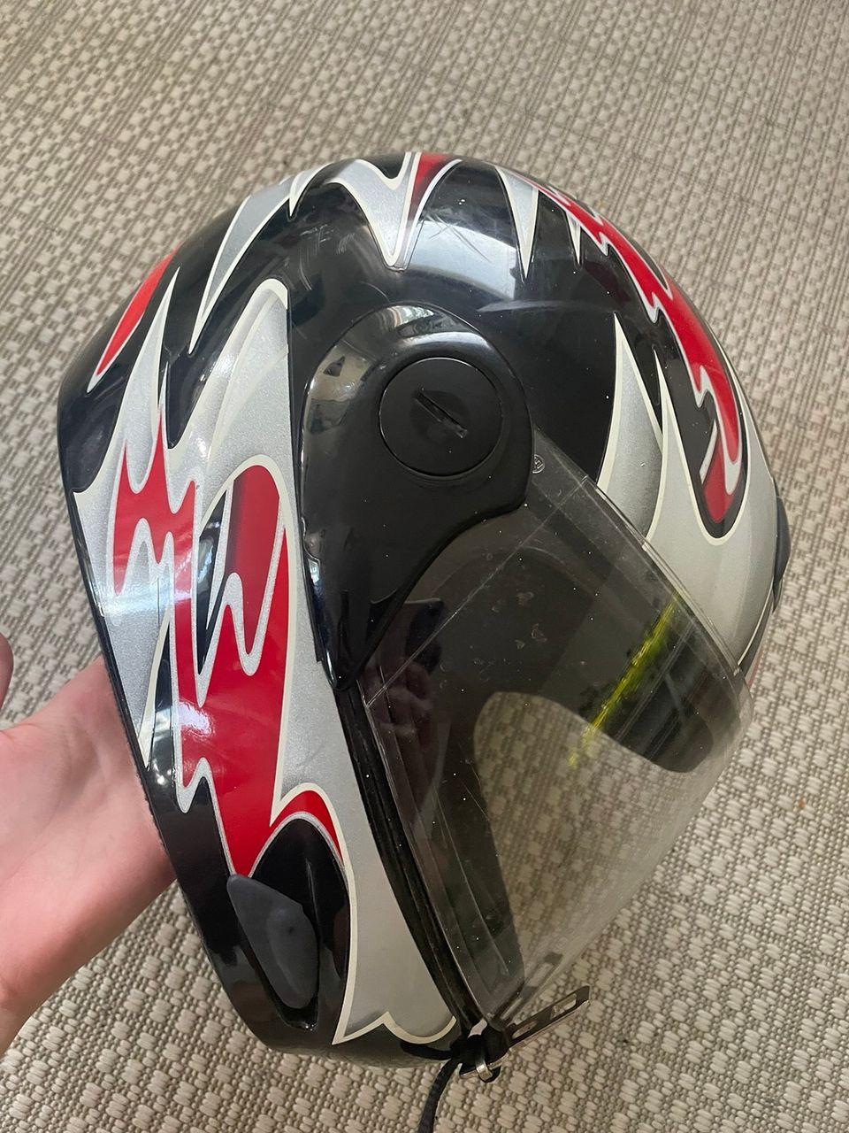 moottoripyöräkypärä/ motorcycle helmet Kiwi