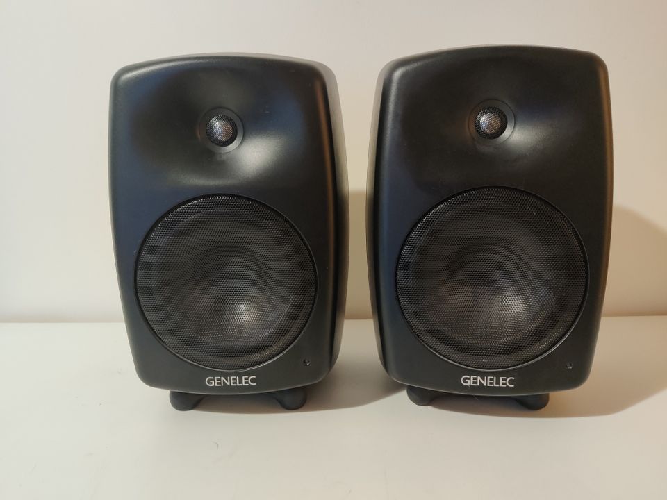 2 kpl Genelec 8040A Studiomonitori