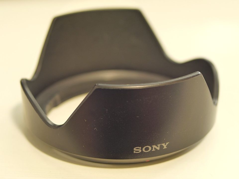 Sony vastavalosuoja esim. putkiin 18-55mm, 28mm, 35mm jne.