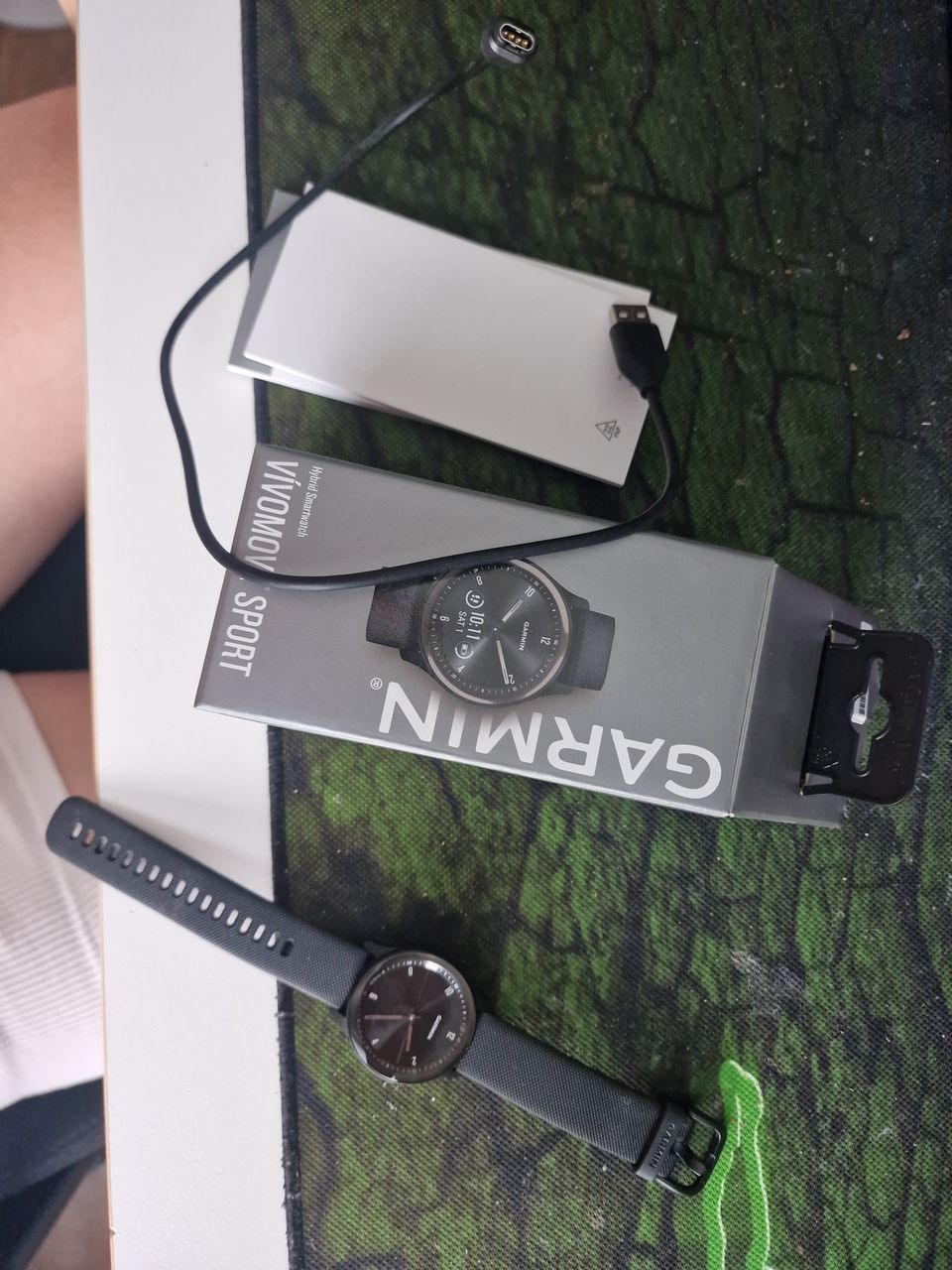 Garmin vivomove sport