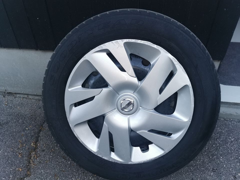 15" Kesärenkaat peltivanteilla Nissan ym,