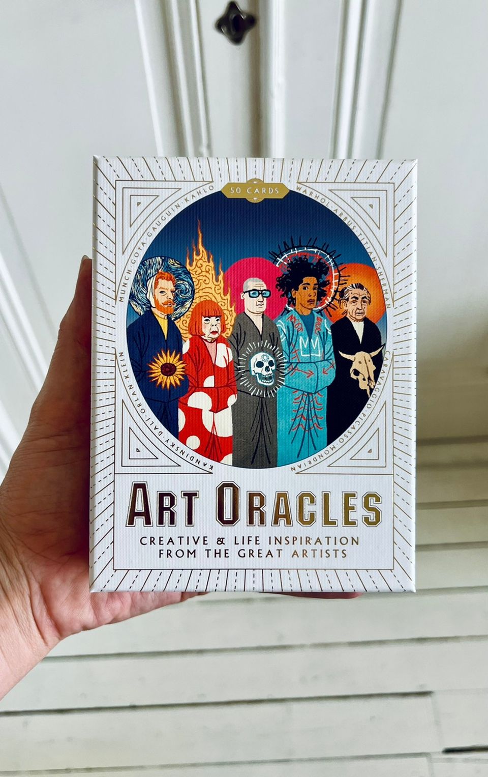 Art Oracle korttipakka ja kirjanen