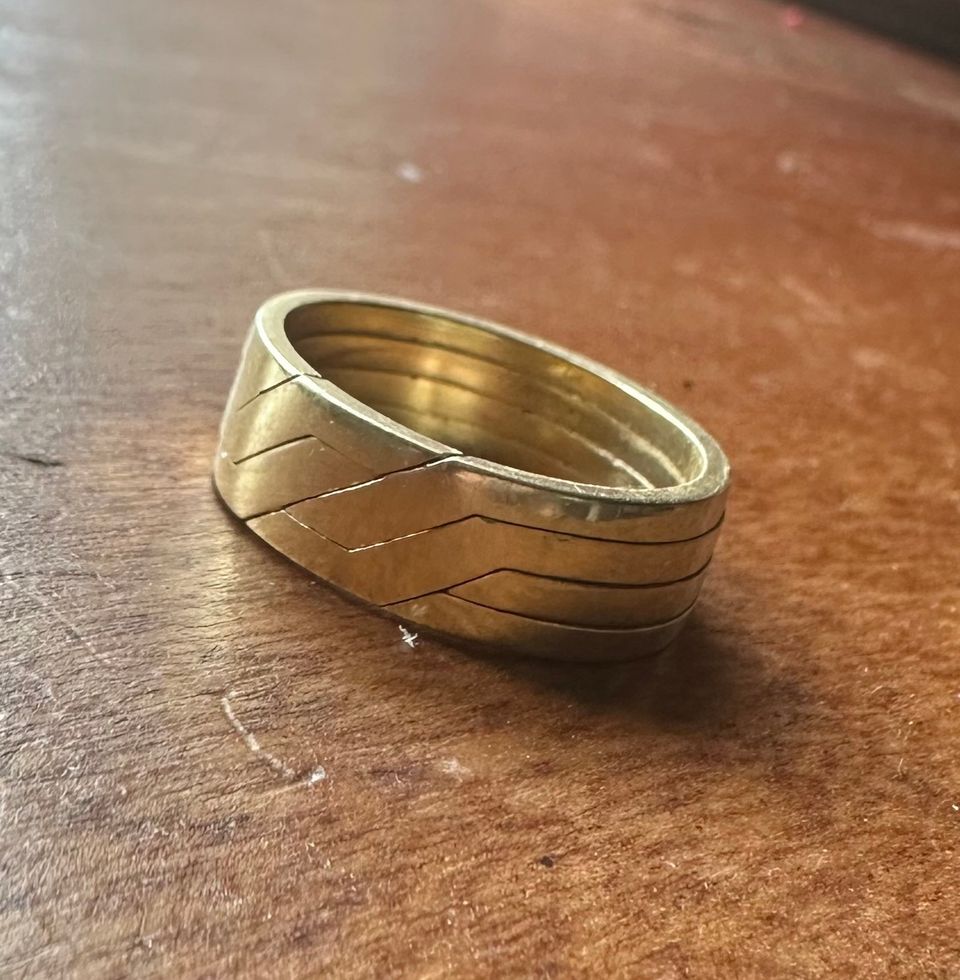 14K puzzle ring