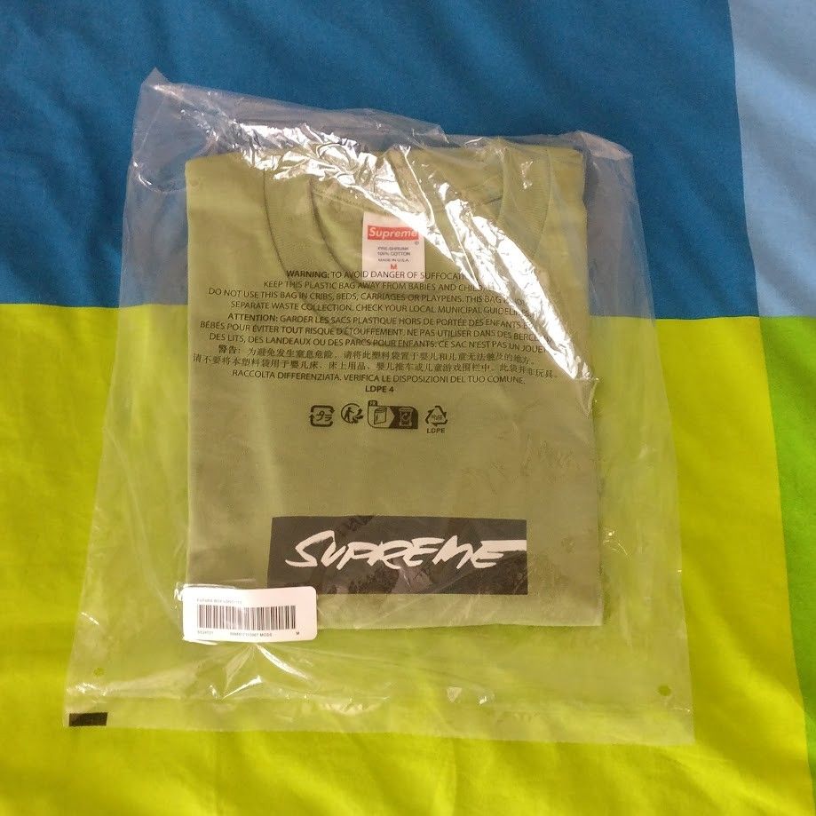 Supreme Futura box logo T-paita koko M