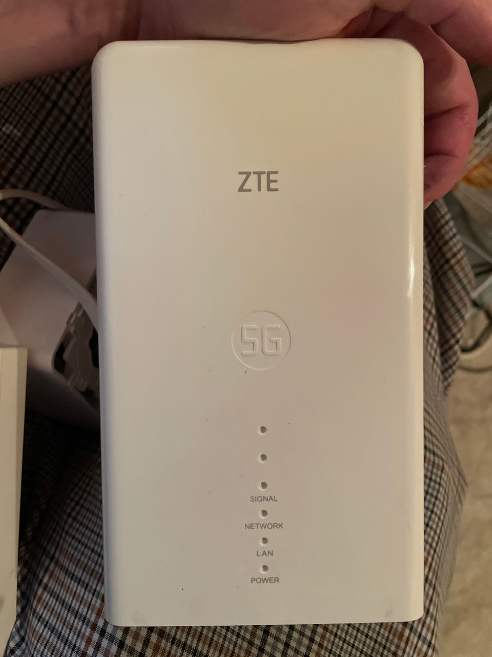 Zte 5g ulkoreititin/antenni+ Kaikki tarvittava!