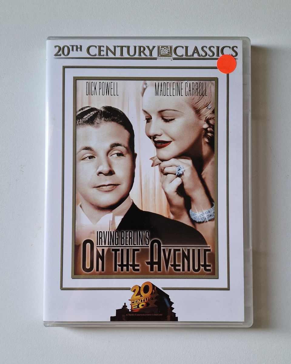 On the Avenue -musikaali, DVD (Irving Berlin)