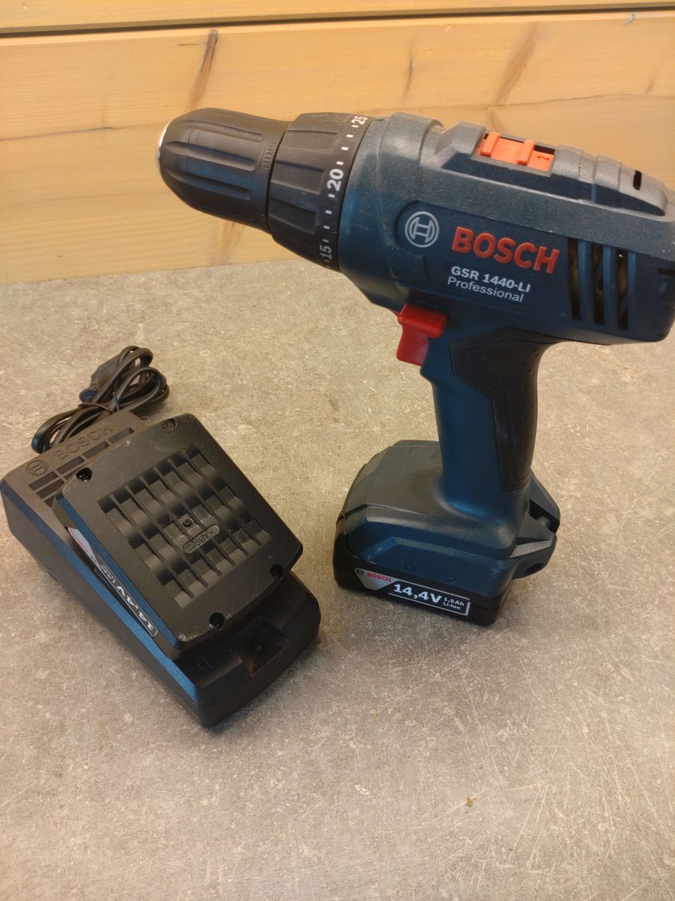 Bosch professional GSR1440 Li