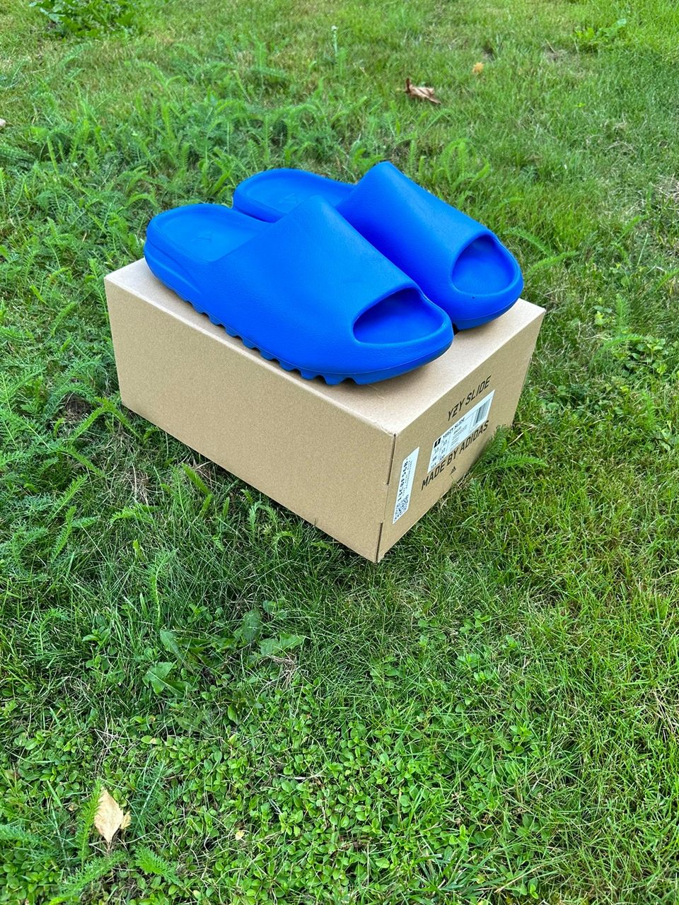 Yeezy slide azure US13