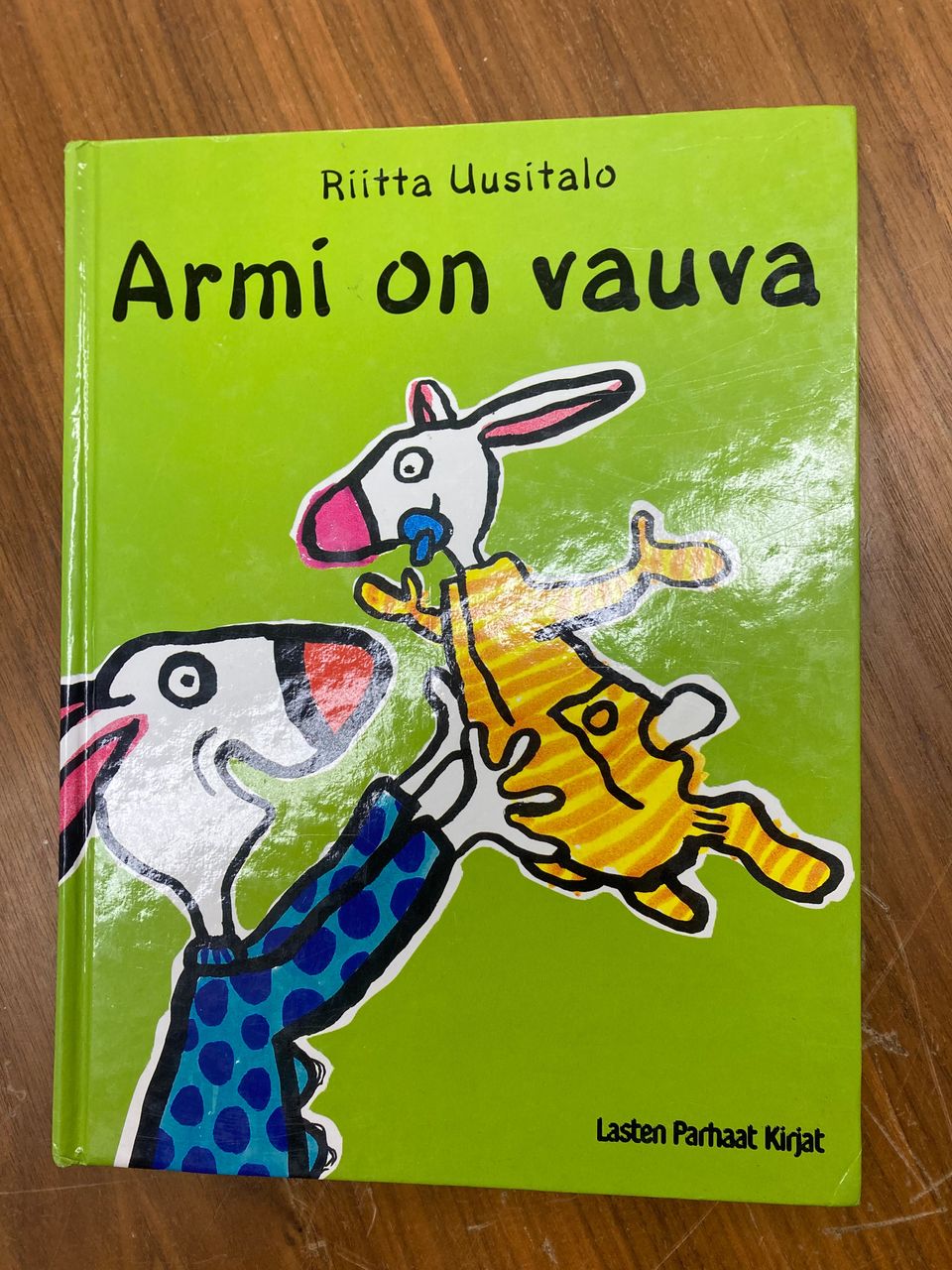 Armi on vauva -kirja