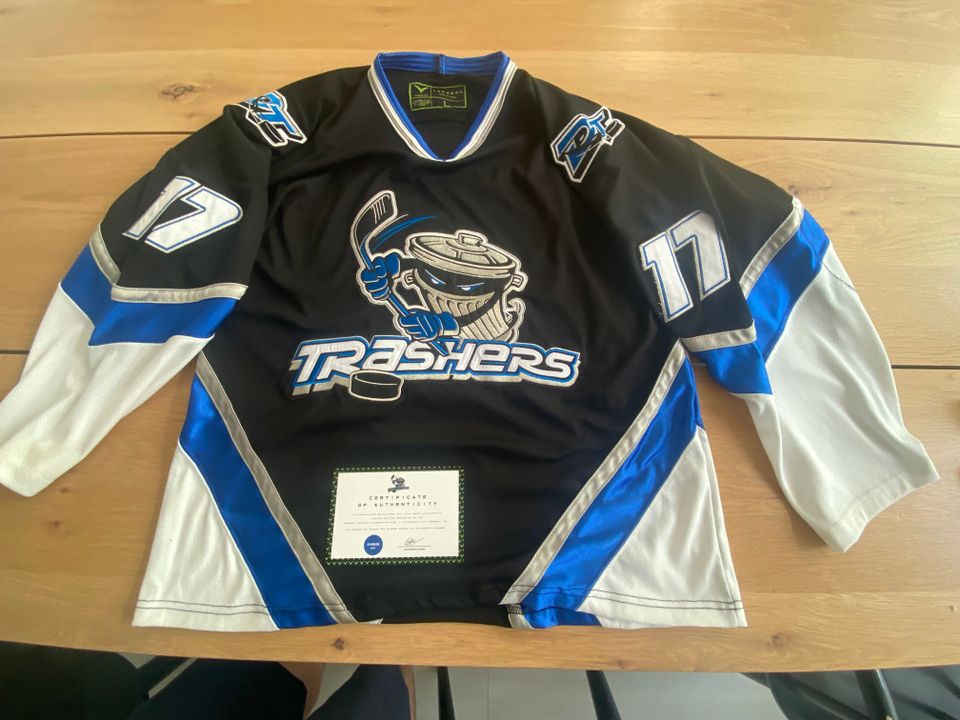 Danbury Trashers pelipaita