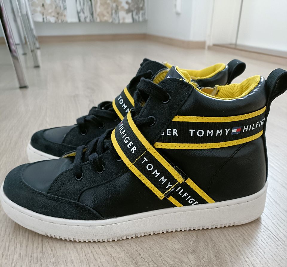 Tommy Hilfiger lenkkarit