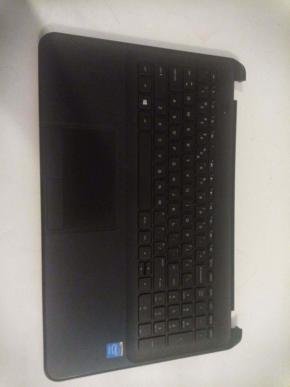 HP 250 G2 kansi näppäimistöllä ja hiirilevyllä