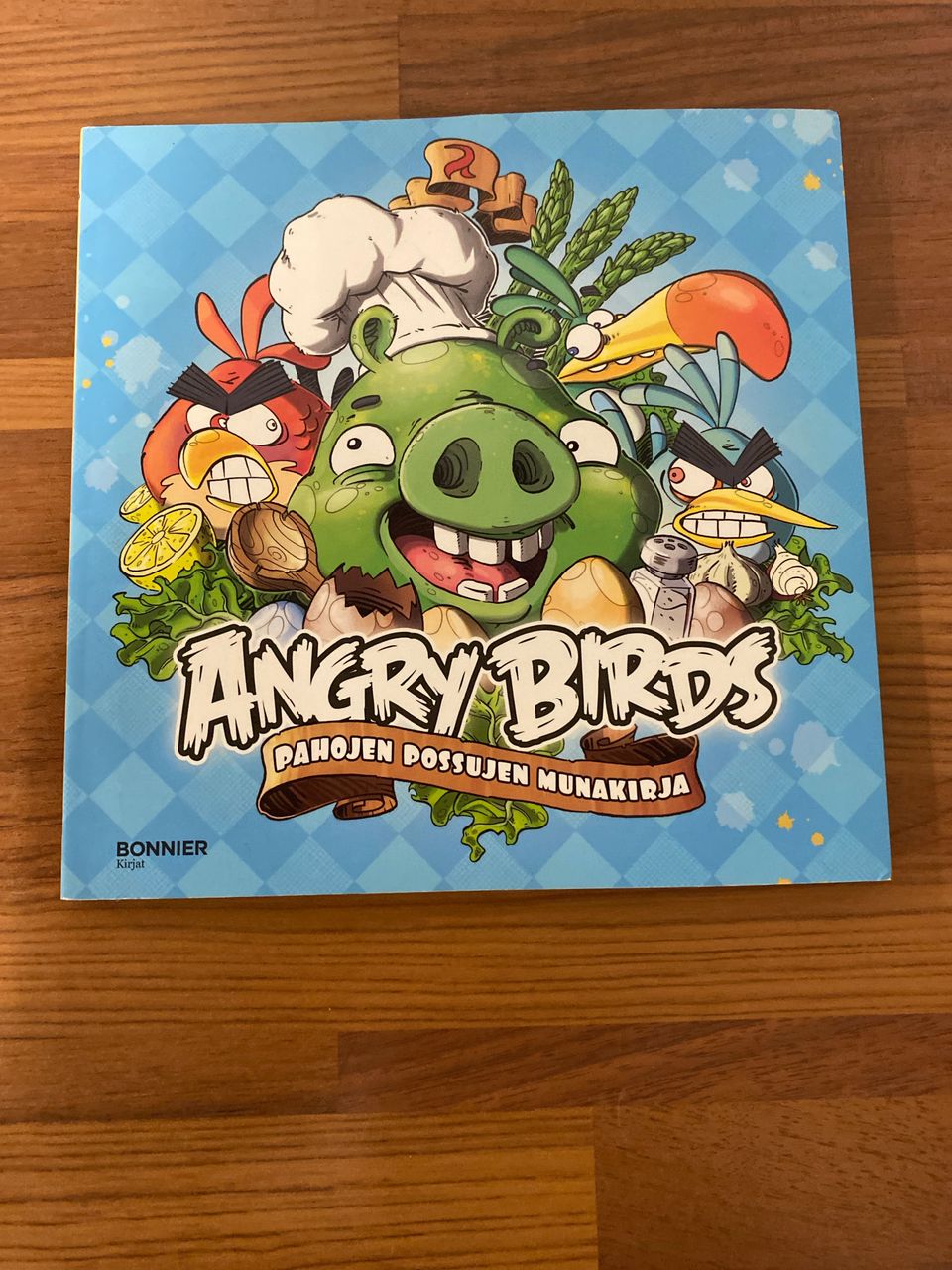 Angry Birds pahojen possujen munakirja