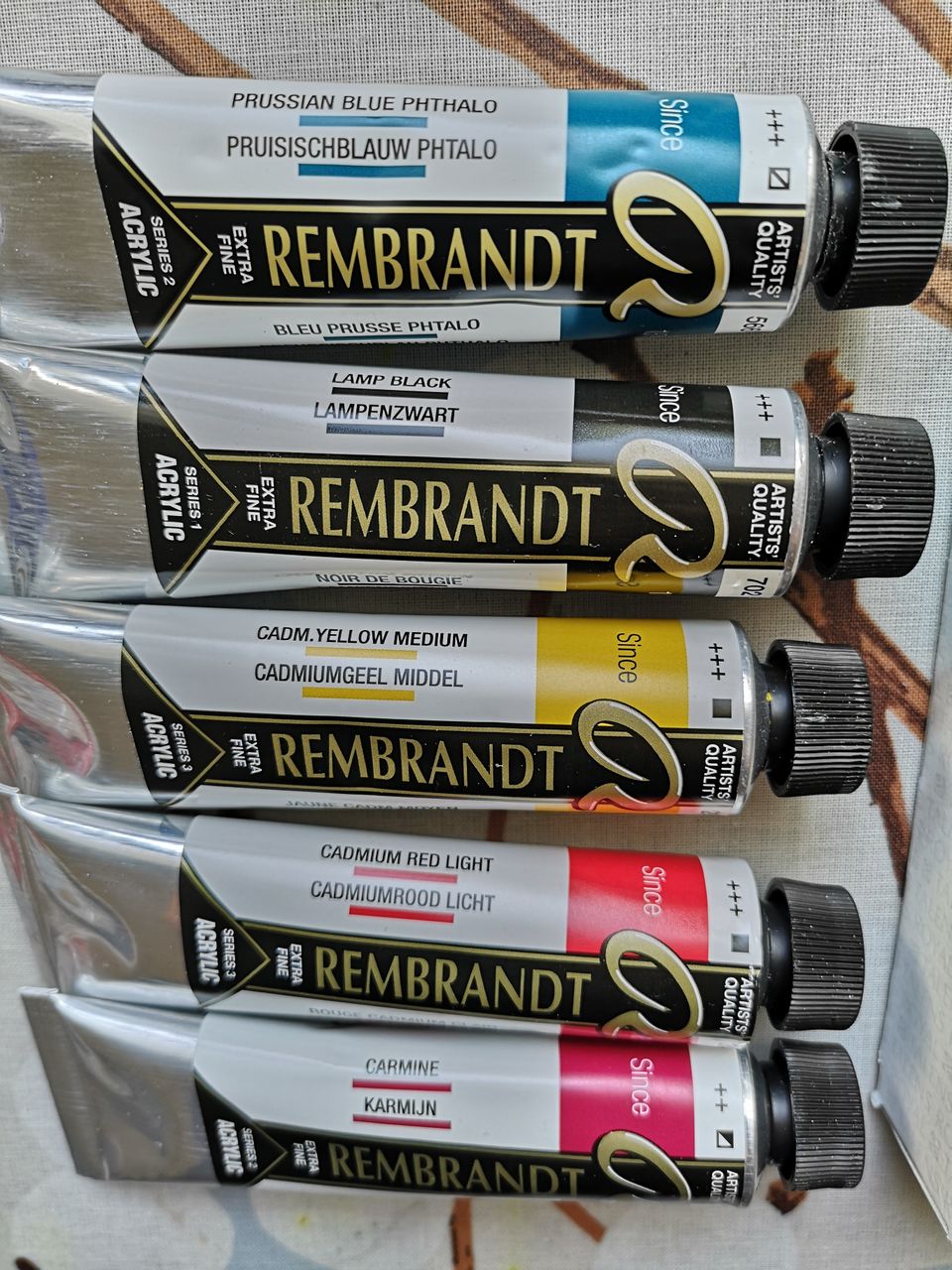 Rembrandt akryylivärituubeja 40ml, 5 sävyä