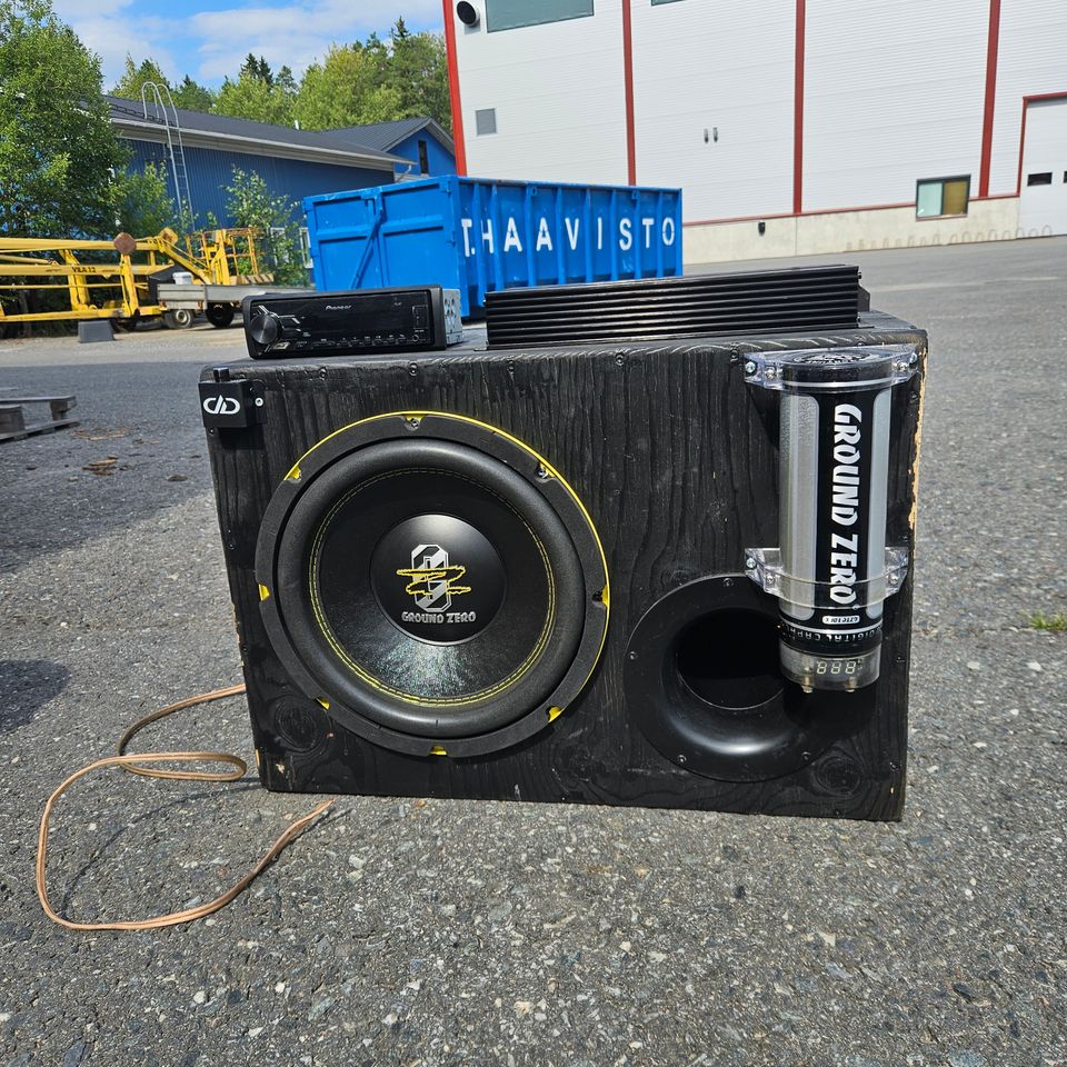 12"subwoofer ja vahvistin