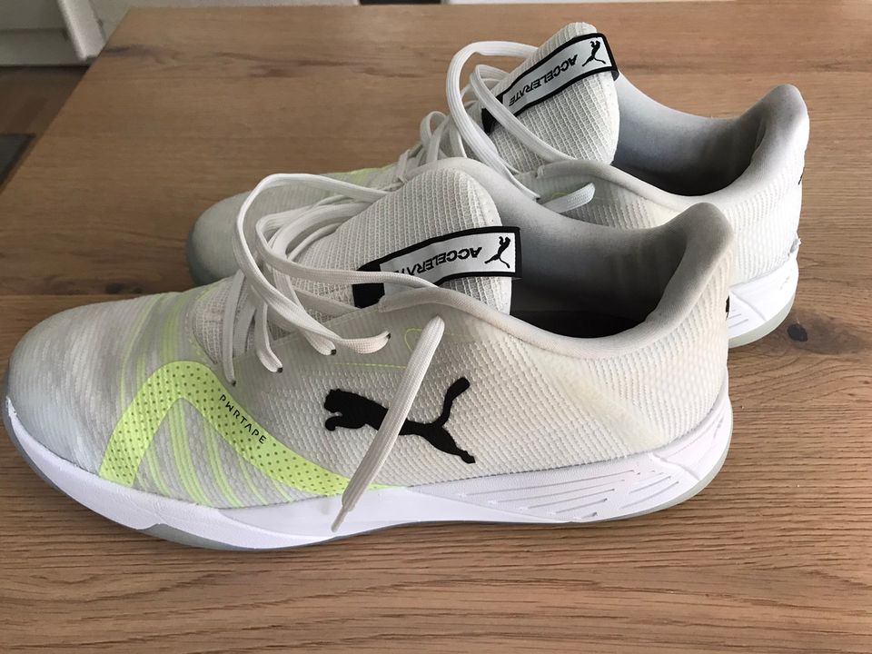 Puma Accelerate sisäpelikengät 44,5