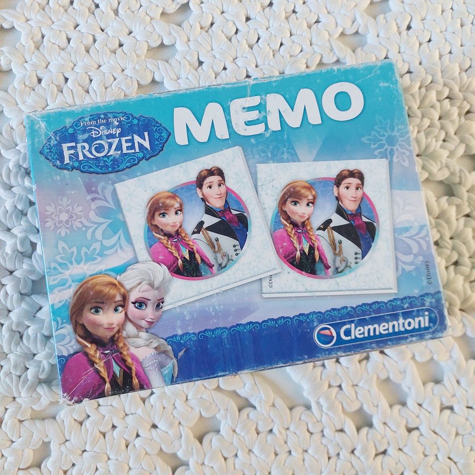 Frozen muistipeli