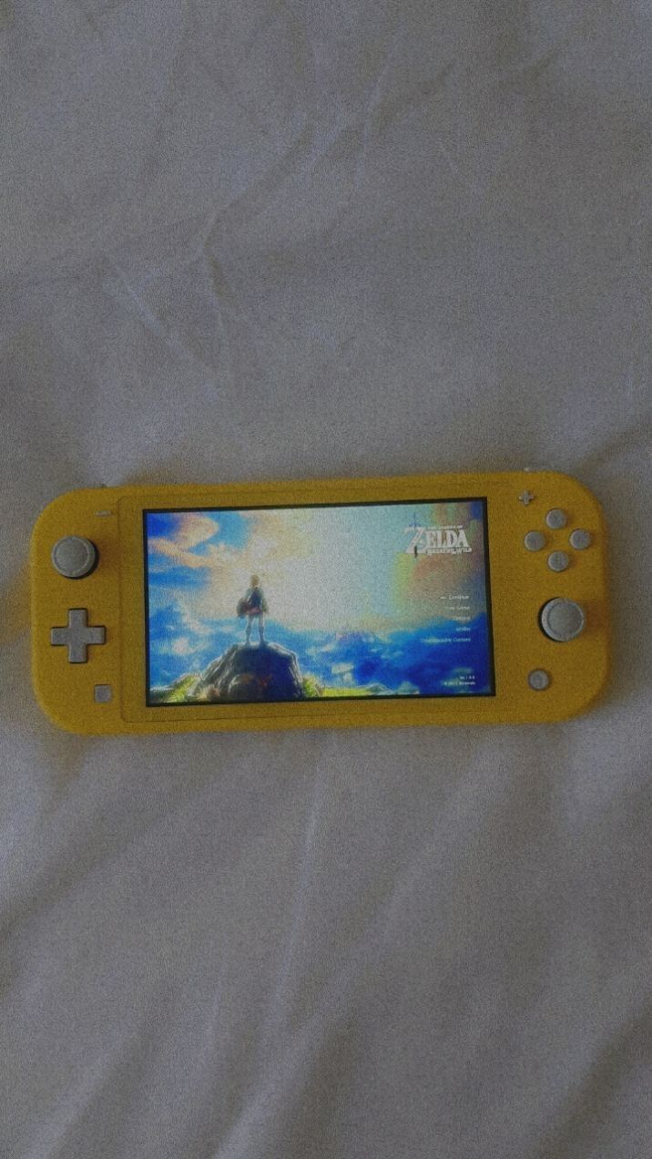 Myydään Nintendo switch lite -käsikonsoli