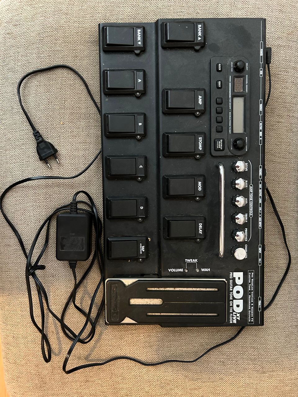 Line6 Pod XT Live Guitar Amp & Effects Modeler (with additional model packs!)