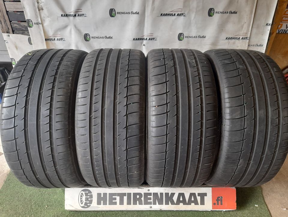 245/30 R20" Käytetyt Kesärenkaat