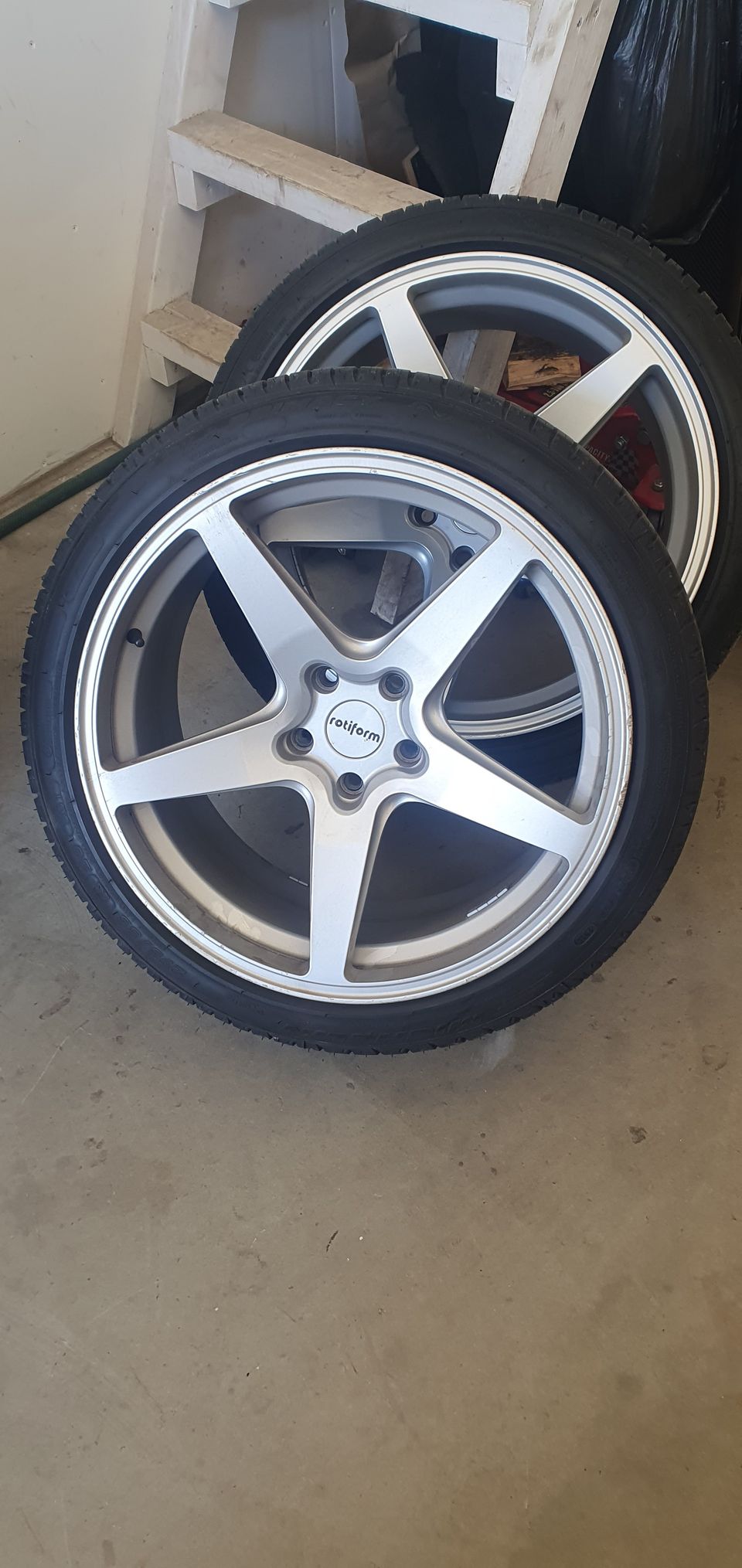 Rotiform 10.5x20 5x120